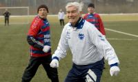 Gamle mænd spiller fodbold