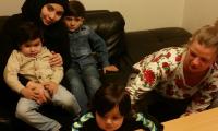 Syrisk mor med tre børn og sundhedsplejerske